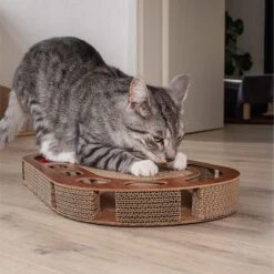 Pfotenolymp® Kattenspeelplaats 57 X 30 X 5 Cm - Interactief Kattenspeelgoed/krabplank Van Golfkarton - Krabplank - Voedselspeeltje Met Speelbal & Kattenkruid/krabplank Voor Katten -Winkel Voor Kattenbenodigdheden 1200x1199 30