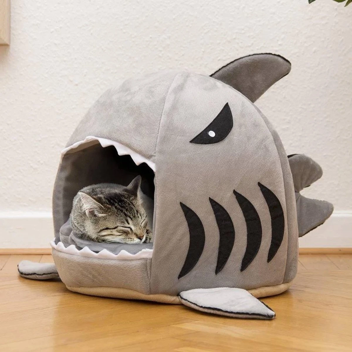 MikaMax Haai Hondenmand - Kattenmand - Dierenmand - Huisdierkussen - Mand Of Bed - Origineel - Extra Zacht Materiaal - 42 X 42 X 36 Cm 8 MikaMax Haai Hondenmand - Kattenmand - Dierenmand - Huisdierkussen - Mand Of Bed - Origineel - Extra Zacht Materiaal - 42 X 42 X 36 Cm - Afbeelding 6