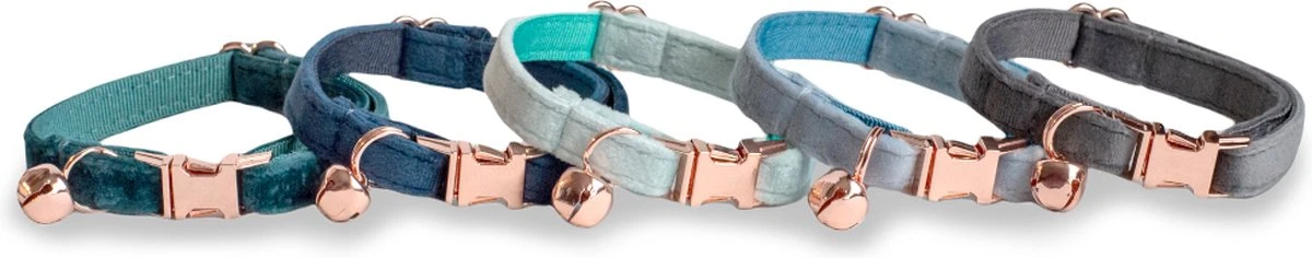 ACE Pets Kattenhalsband Met Belletje – Halsband Kat & Kitten - Kittenhalsband & Kattenbandje - Kattenbelletje - Pluche Velvet - Groen 7 ACE Pets Kattenhalsband Met Belletje – Halsband Kat & Kitten - Kittenhalsband & Kattenbandje - Kattenbelletje - Pluche Velvet - Groen - Afbeelding 5