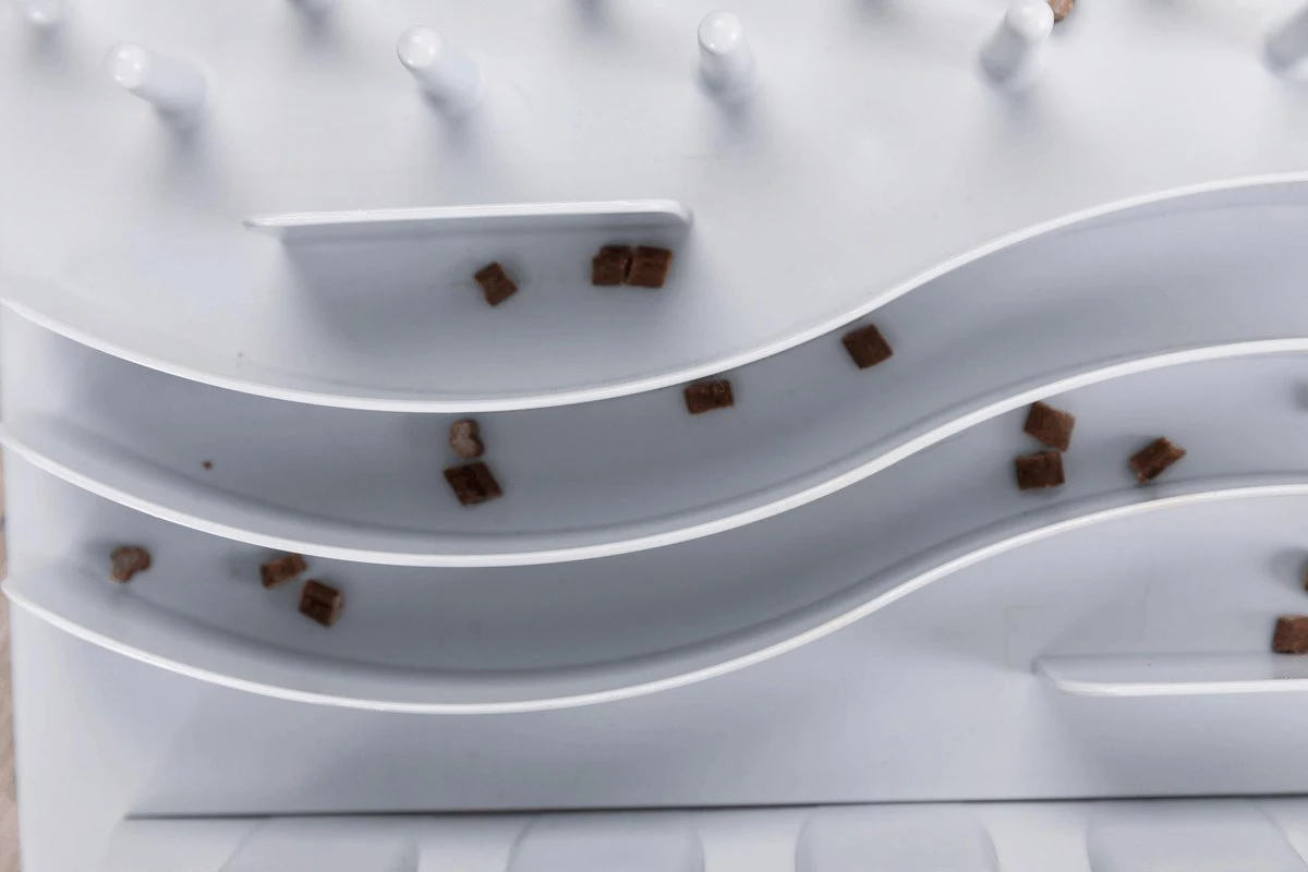 Trixie Cat Activity Fun Bord - 40X30 CM 17 Trixie Cat Activity Fun Bord - 40X30 CM - Afbeelding 15