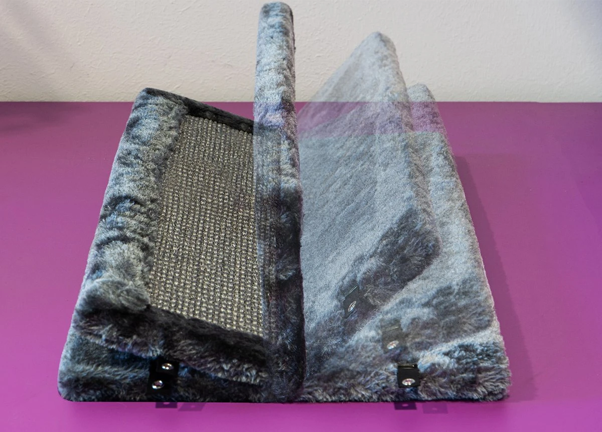 Petrebels Scratch Corner 57 Krabplank - Grijs - 57 Cm - Hoekmodel 6 Petrebels Scratch Corner 57 Krabplank - Grijs - 57 Cm - Hoekmodel - Afbeelding 4