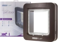 SureFlap Microchip Huisdierluik L - Bruin - 18 X 17 Cm -Winkel Voor Kattenbenodigdheden 1200x869