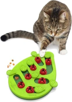 Nina Ottosson Puzzle & Play Buggin Out Groen 35x26x4 Cm -Winkel Voor Kattenbenodigdheden 850x1200 1